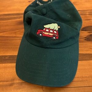 Vineyard Vines holiday hat from 2016